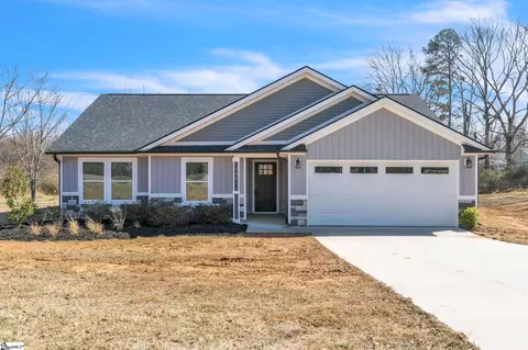 506 Battleground Rd, Chesnee, SC 29323
