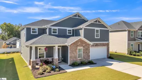 328 Roderick Ln, Greenville, SC 29605