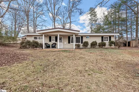 407 Dogwood Lane Ext, Travelers Rest, SC 29690
