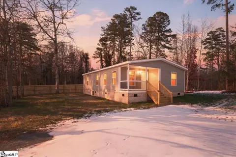 295 N Davis Dr, Fair Play, SC 29643