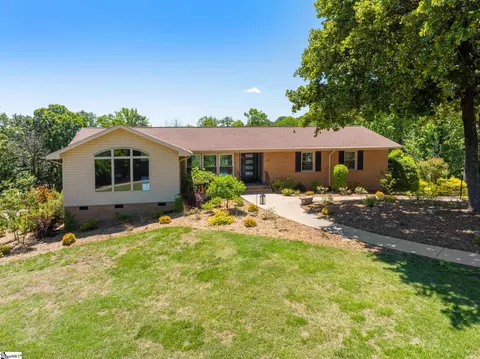 219 Fairview Dr, Greenville, SC 29609