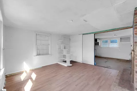 705 Old Seneca Rd, Central, SC 29630 photo 6