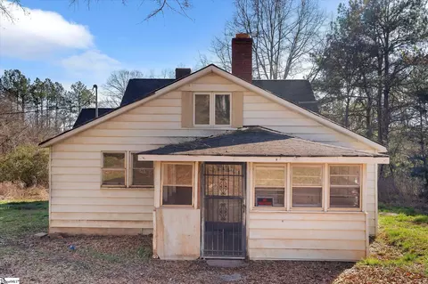 705 Old Seneca Rd, Central, SC 29630