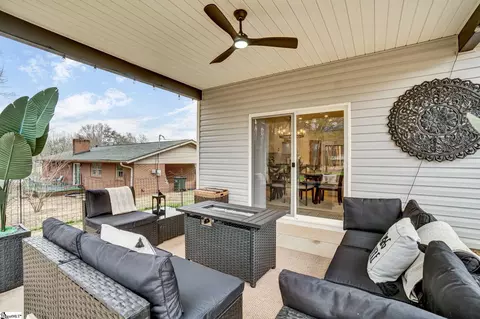 Exterior - 110 Baker Ct, Easley, SC 29640 photo 5 of 8
