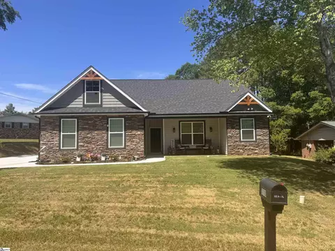110 Baker Ct, Easley, SC 29640