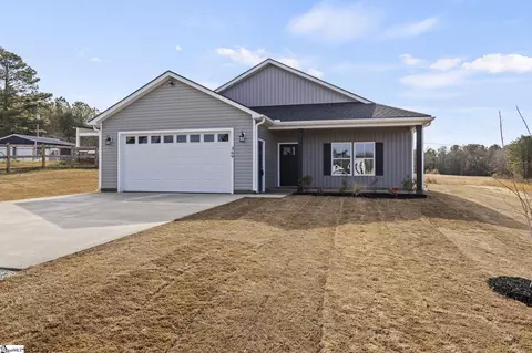 369 Scenic Ave, Campobello, SC 29322