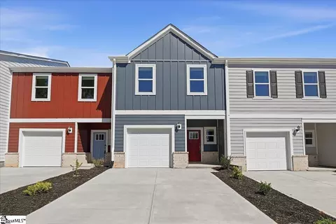 131 Kerwin Ct, Greer, SC 29651