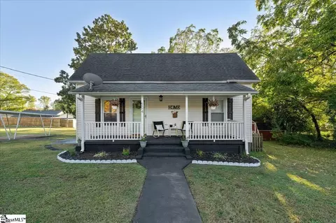 504 Blue Ridge St, Easley, SC 29640