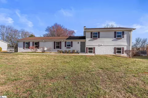 519 Longview Ter, Greer, SC 29650