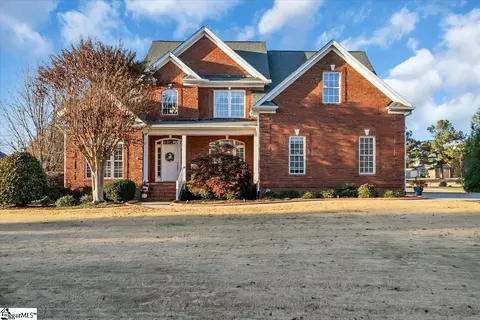 644 Driftwood Dr, Greer, SC 29651