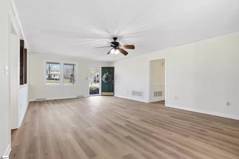 Living - 1006 Colleton Ct, Easley, SC 29642 photo 3 of 3