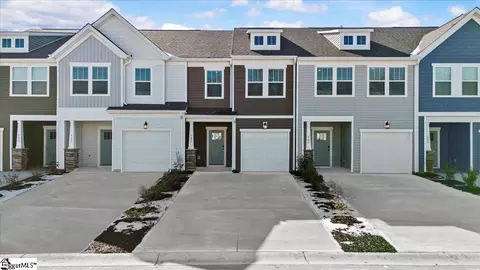 541 W Norvell Ct, Spartanburg, SC 29307