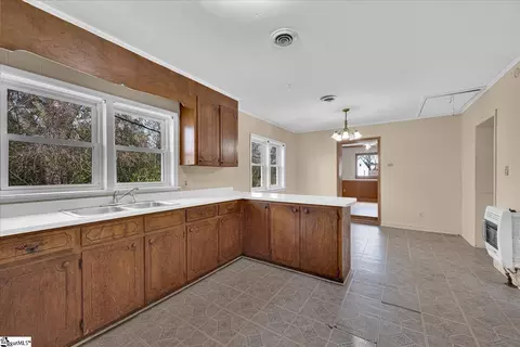 Kitchen - 13 Eastview St, Honea Path, SC 29654 photo 2 of 2