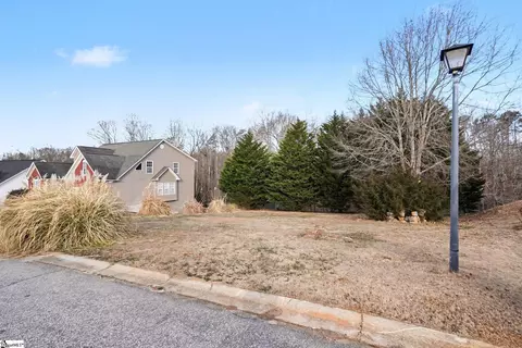 414 Winding Brook Ct, Greenville, SC 29617