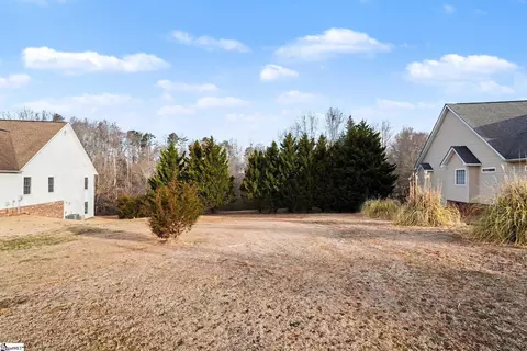 408 Winding Brook Ct, Greenville, SC 29617