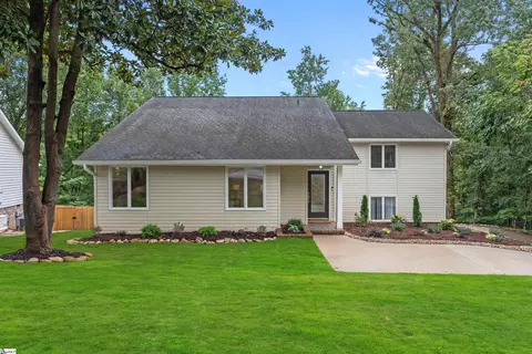 301 Sugar Creek Ln, Greer, SC 29650