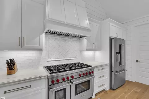 Kitchen - 243 Quay Ct, Sunset, SC 29685 photo 2 of 3