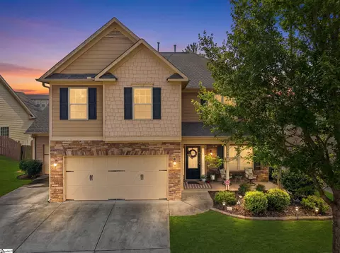 190 Raven Falls Ln, Simpsonville, SC 29681