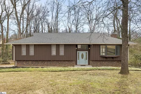 7 Balmoral Ct, Greenville, SC 29611