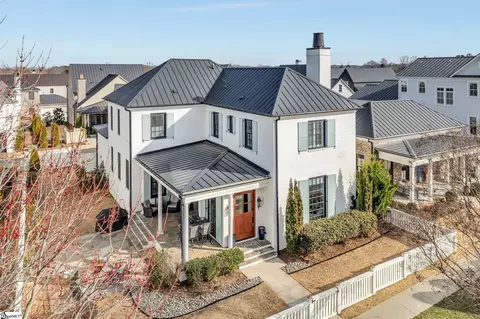 7 Gambrell Dr, Greenville, SC 29615