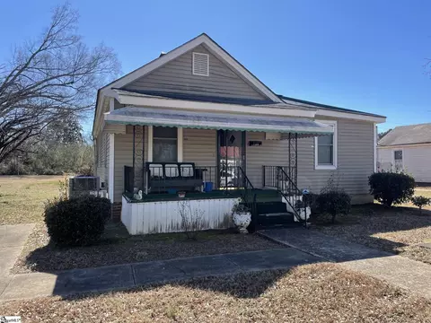 219 Carver St, Joanna, SC 29351