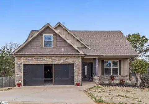 Exterior - 102 S Hamlet Ct, Moore, SC 29369 photo 7 of 12