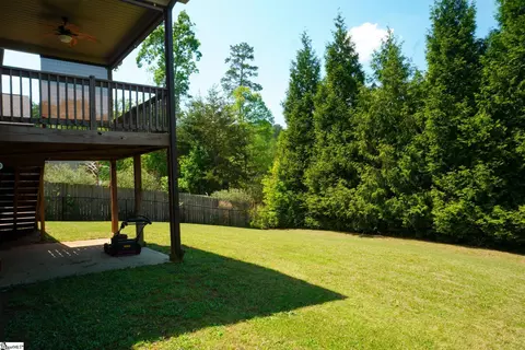 Exterior - 102 S Hamlet Ct, Moore, SC 29369 photo 2 of 12