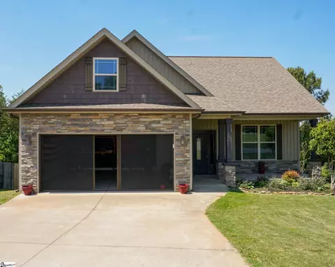 102 S Hamlet Ct, Moore, SC 29369