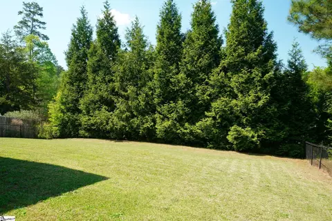 Exterior - 102 S Hamlet Ct, Moore, SC 29369 photo 6 of 12