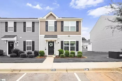 534 Hampton Townes Dr, Greenville, SC 29617