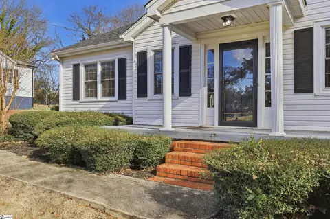 Exterior - 304 E 2nd Ave, Easley, SC 29640 photo 2 of 5