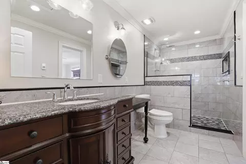 Bath - 304 E 2nd Ave, Easley, SC 29640 photo 1 of 4