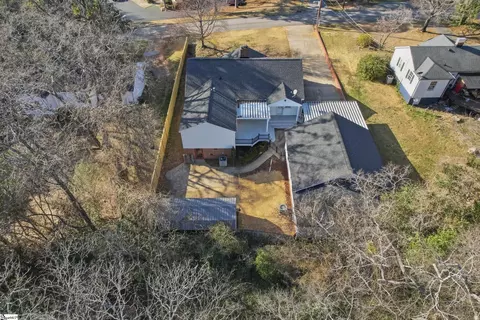 View/Area - 304 E 2nd Ave, Easley, SC 29640 photo 3 of 3