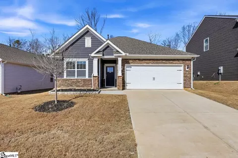 1131 Staghorn Ave, Lyman, SC 29365