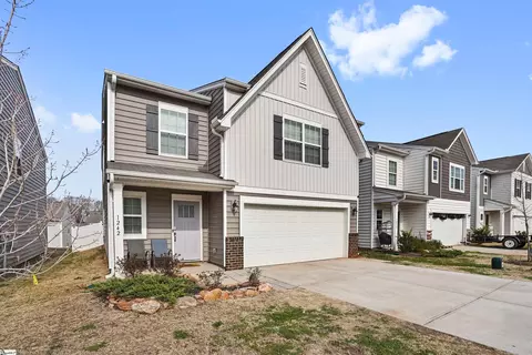 1242 Kilead Ct, Boiling Springs, SC 29316