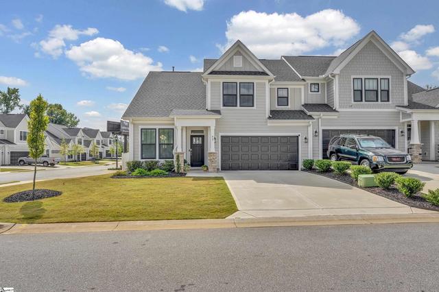 42 Carriage Run Dr, Simpsonville, SC 29681