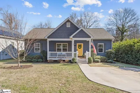 105 Burgess Ave, Greenville, SC 29609