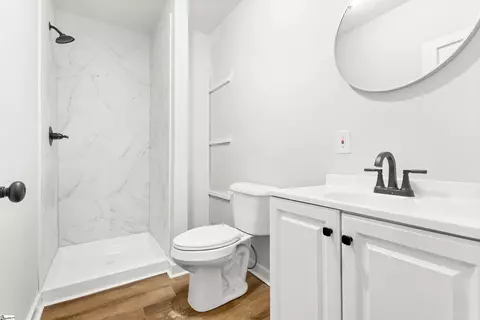 Bath - 207 Zig Zag Rd, Cross Hill, SC 29332 photo 2 of 3