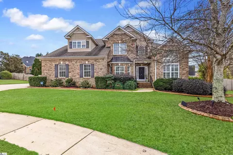 8 Middleberry Ct, Greer, SC 29650