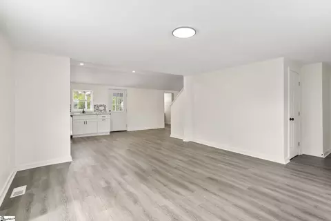 Living - 203 Orr St, Honea Path, SC 29654 photo 2 of 3