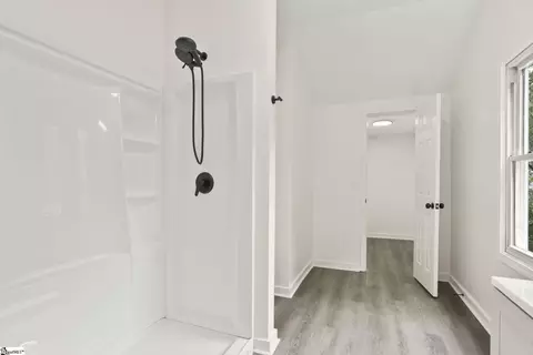 Bath - 203 Orr St, Honea Path, SC 29654 photo 3 of 3