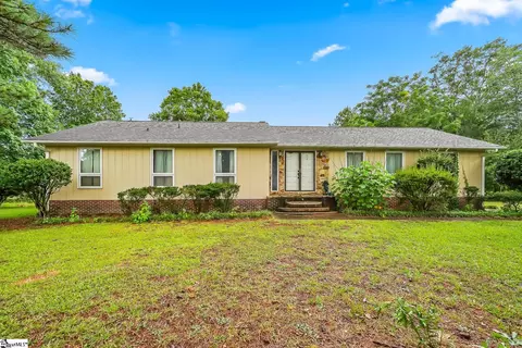 208 Williamsburg Rd, Anderson, SC 29621