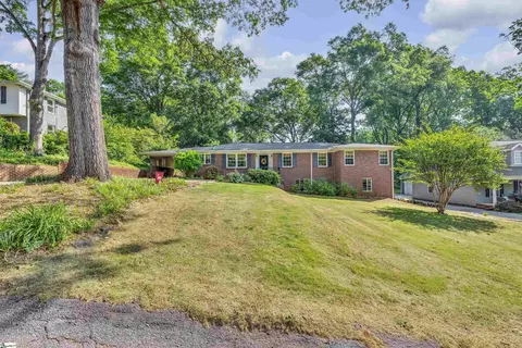 120 Lullwater Rd, Greenville, SC 29607
