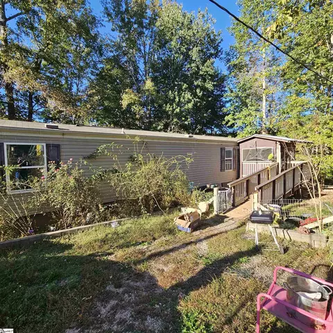 148 Persimmon Dr, Pickens, SC 29671