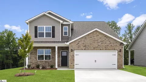 520 Landseer Dr, Landrum, SC 29356