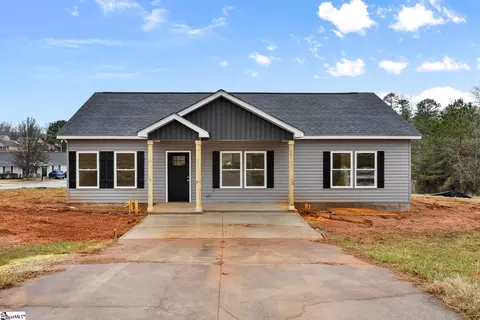 2 Labonte Dr, Piedmont, SC 29673