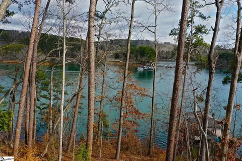 131 Harbor Pt, Seneca, SC 28672 photo 5