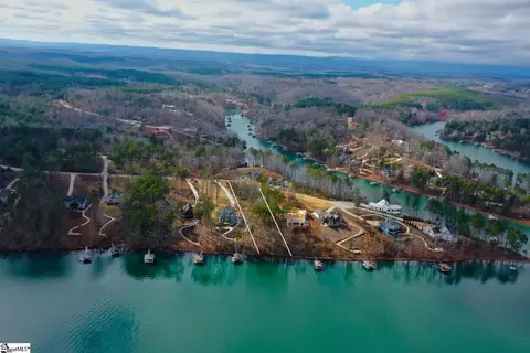 131 Harbor Pt, Seneca, SC 28672 photo 8
