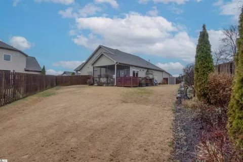 Exterior - 610 Ladowick Ct, Moore, SC 29369 photo 8 of 8