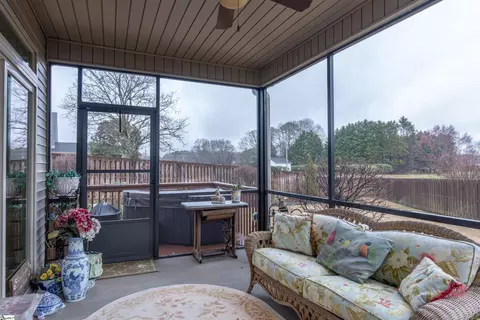 Exterior - 610 Ladowick Ct, Moore, SC 29369 photo 5 of 8